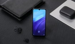 iqoo11pro最新爆料,性能怪兽来袭，旗舰配置一览无遗