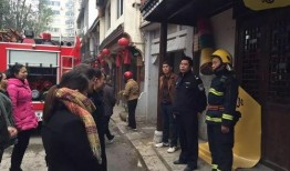 长涧社区爆料案件最新,惊曝案件细节，真相渐浮水面！
